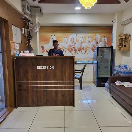 Hotel Shreeji'S Γκαντχιναγκάρ Εξωτερικό φωτογραφία