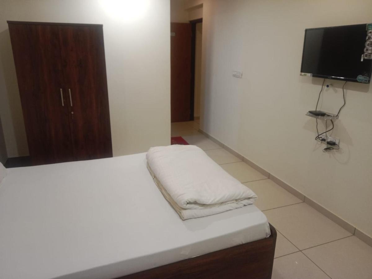 Hotel Shreeji'S Γκαντχιναγκάρ Εξωτερικό φωτογραφία