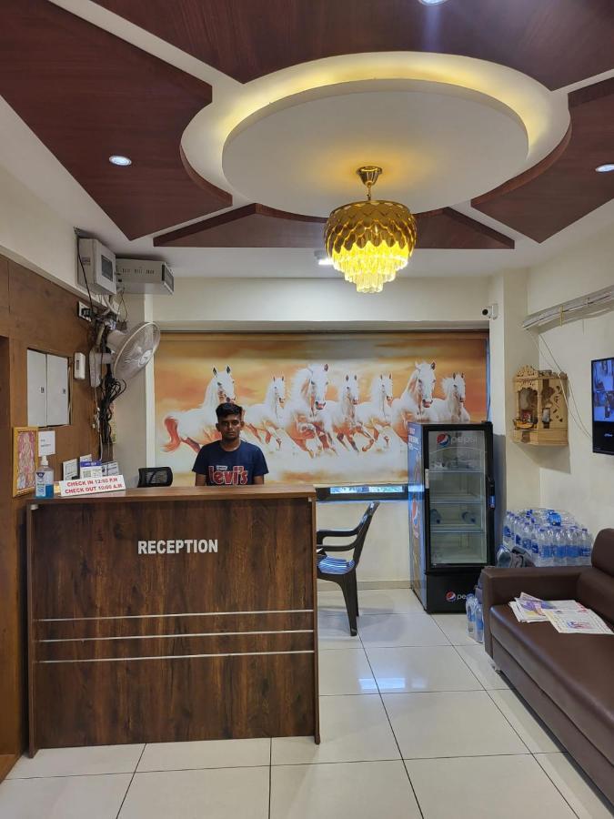 Hotel Shreeji'S Γκαντχιναγκάρ Εξωτερικό φωτογραφία